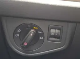 
										VOLKSWAGEN POLO full									