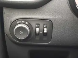 
										OPEL CROSSLAND X full									