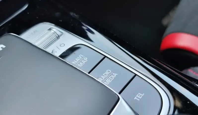 
								MERCEDES BENZ CLA full									