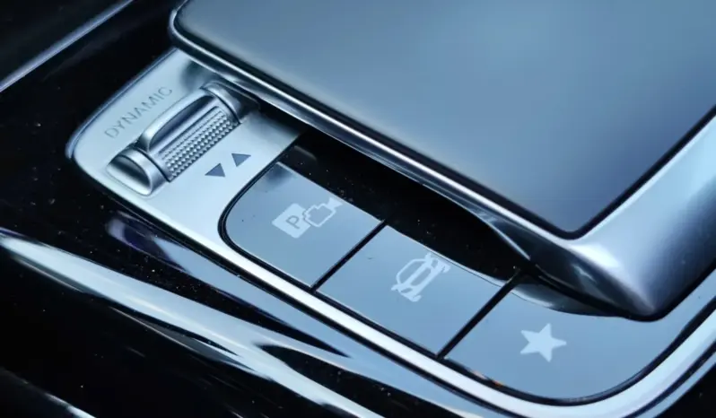 
								MERCEDES BENZ CLA full									