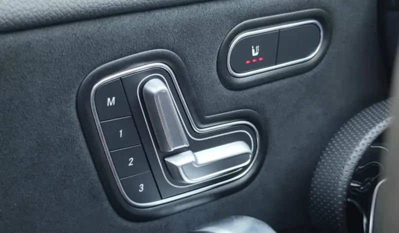 
								MERCEDES BENZ CLA full									