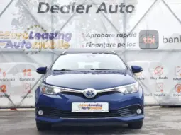 
										TOYOTA AURIS full									