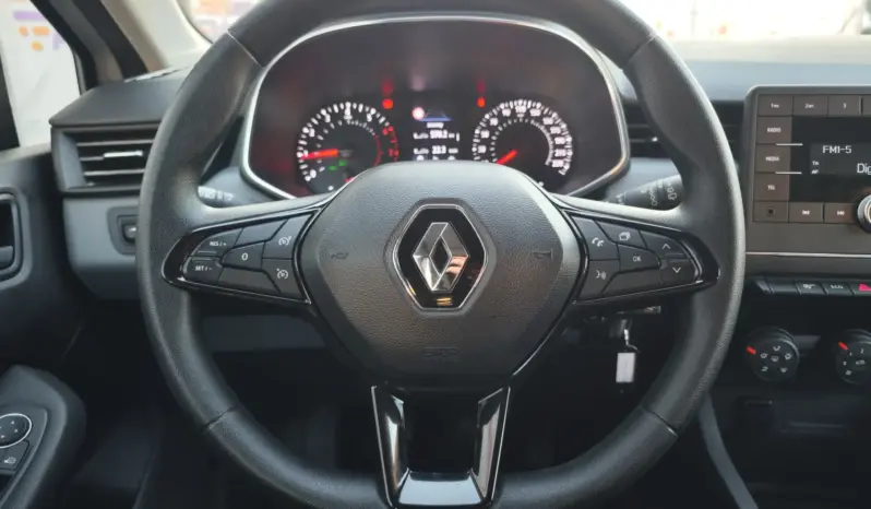 
								RENAULT CLIO full									