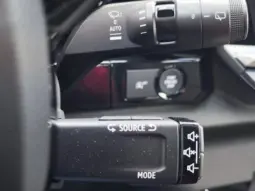 
										RENAULT AUSTRAL full									