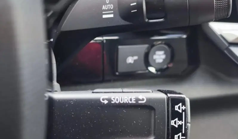 
								RENAULT AUSTRAL full									