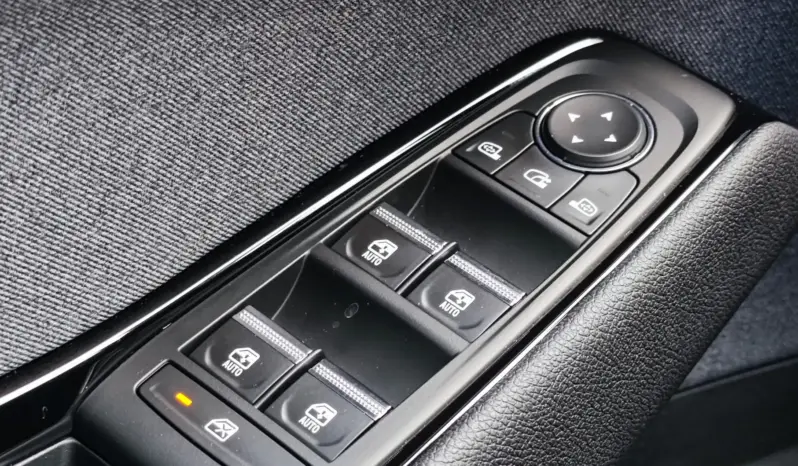 
								RENAULT AUSTRAL full									