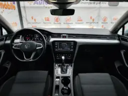 
										VOLKSWAGEN PASSAT full									