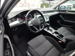 
										VOLKSWAGEN PASSAT full									