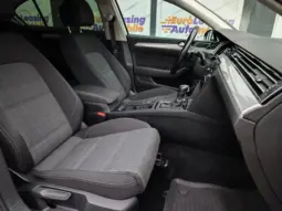 
										VOLKSWAGEN PASSAT full									