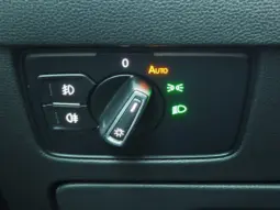 
										VOLKSWAGEN PASSAT full									