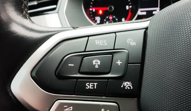 
								VOLKSWAGEN PASSAT full									