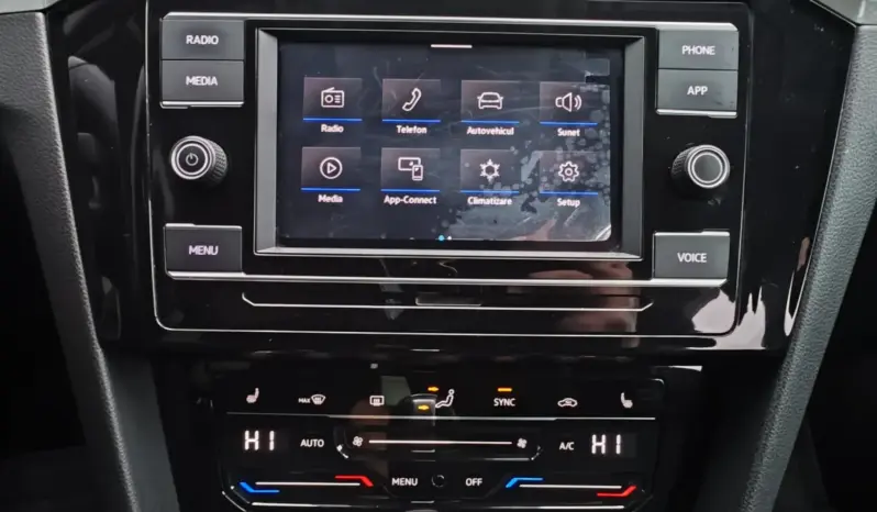 
								VOLKSWAGEN PASSAT full									