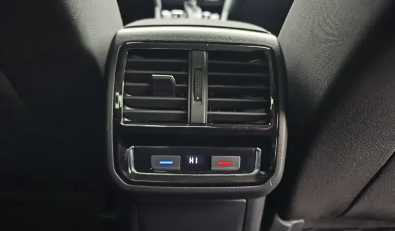 
								VOLKSWAGEN PASSAT full									