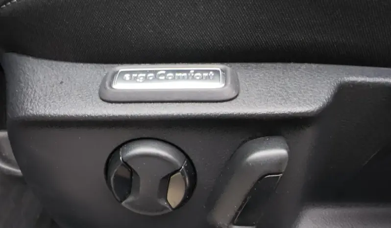 
								VOLKSWAGEN PASSAT full									