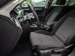 
										VOLKSWAGEN PASSAT full									