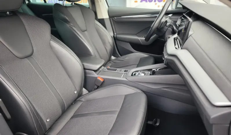 
								SKODA OCTAVIA full									