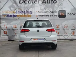 
										VOLKSWAGEN GOLF full									