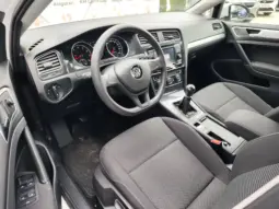 
										VOLKSWAGEN GOLF full									