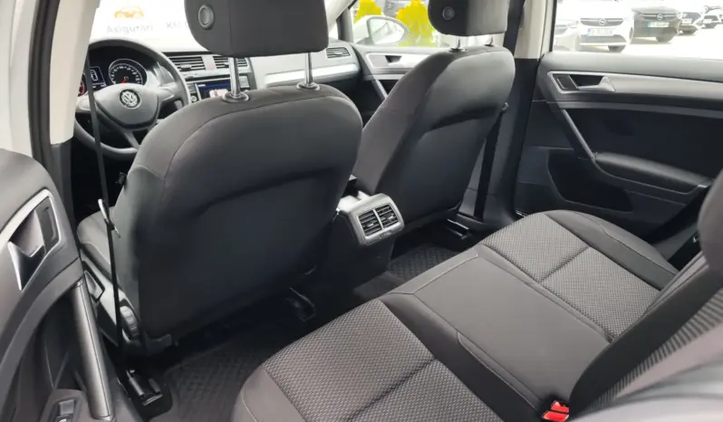 
								VOLKSWAGEN GOLF full									