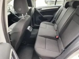 
										VOLKSWAGEN GOLF full									