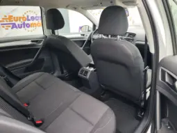 
										VOLKSWAGEN GOLF full									