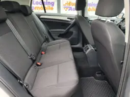 
										VOLKSWAGEN GOLF full									