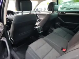 
										VOLKSWAGEN PASSAT full									