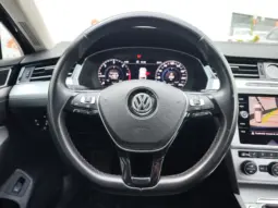 
										VOLKSWAGEN PASSAT full									
