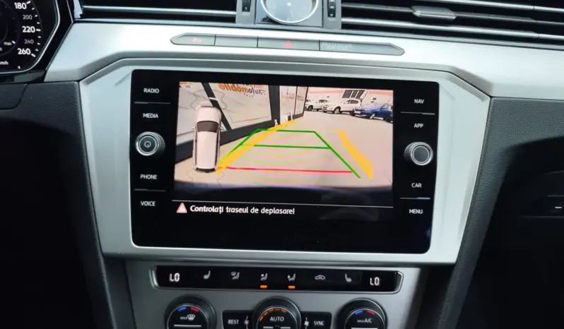 
								VOLKSWAGEN PASSAT full									