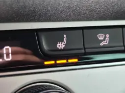 
										VOLKSWAGEN PASSAT full									