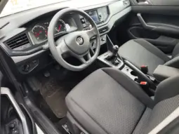 
										VOLKSWAGEN POLO full									