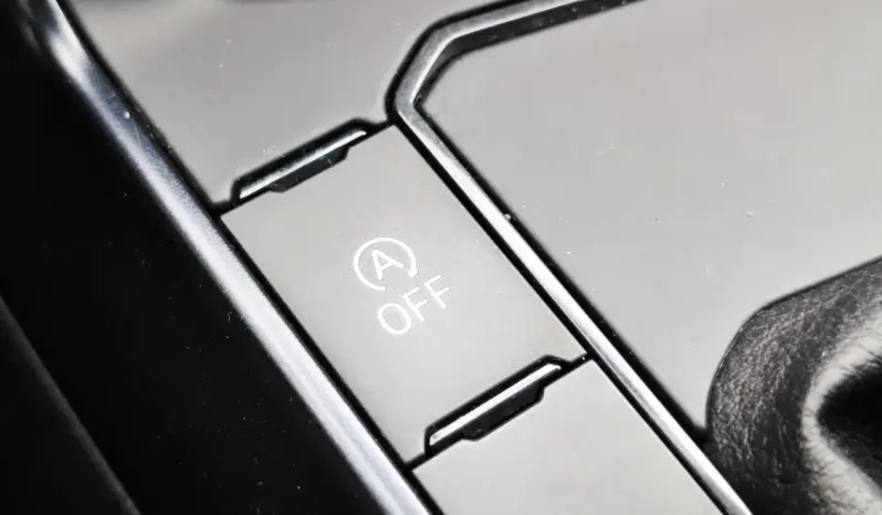 
								VOLKSWAGEN POLO full									