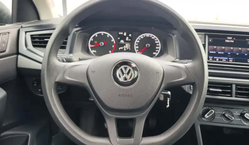 
								VOLKSWAGEN POLO full									
