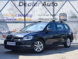 
										VOLKSWAGEN GOLF full									