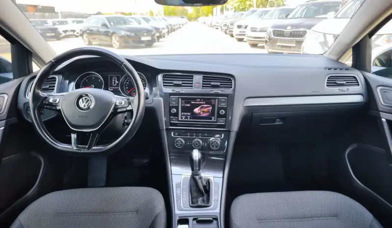 
								VOLKSWAGEN GOLF full									