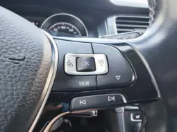 
										VOLKSWAGEN GOLF full									