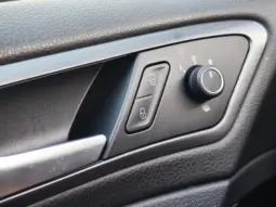 
										VOLKSWAGEN GOLF full									