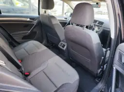 
										VOLKSWAGEN GOLF full									