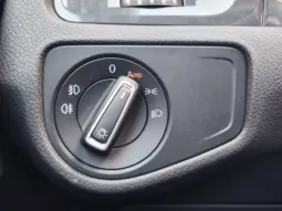 
										VOLKSWAGEN GOLF full									