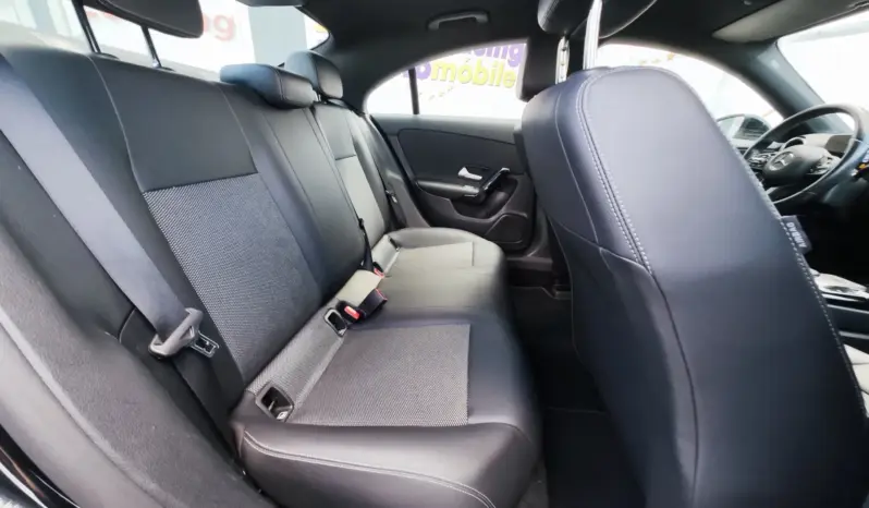 
								MERCEDES BENZ CLA full									