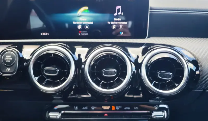 
								MERCEDES BENZ CLA full									