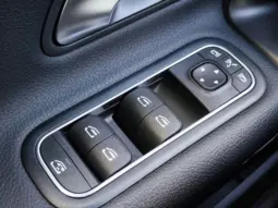 
										MERCEDES BENZ A full									