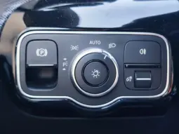 
										MERCEDES BENZ A full									