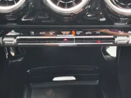 
										MERCEDES BENZ A full									