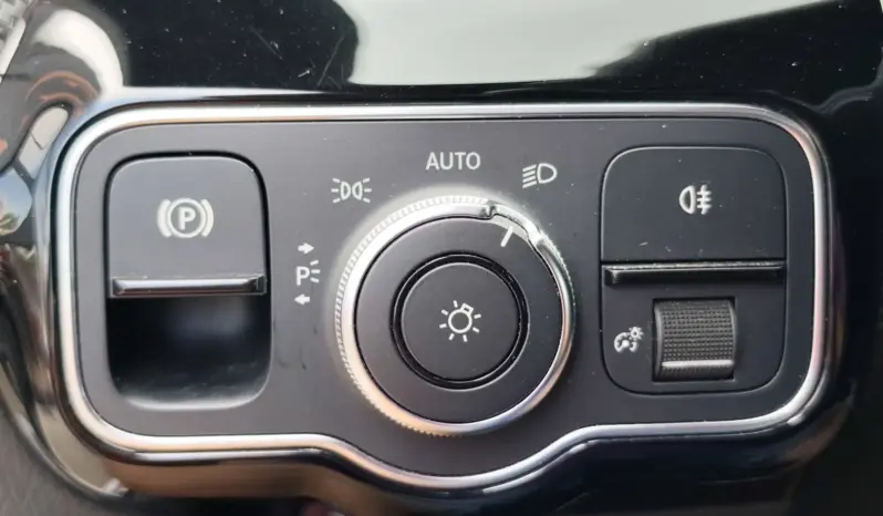 
								MERCEDES BENZ A full									