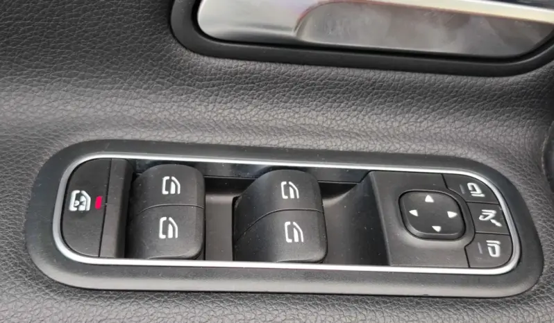 
								MERCEDES BENZ A full									