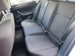 
										VOLKSWAGEN POLO full									