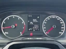 
										VOLKSWAGEN POLO full									