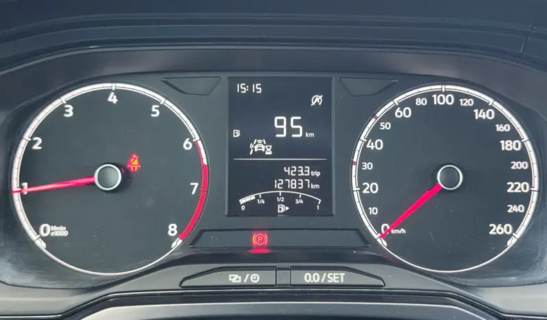 
								VOLKSWAGEN POLO full									