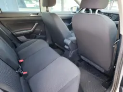 
										VOLKSWAGEN POLO full									